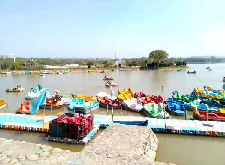 Sukhna Lake Boating