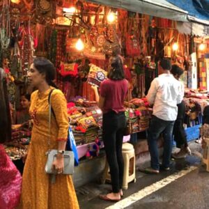 Janpath Market, Delhi: Timings, Nearest Metro & Things to Do