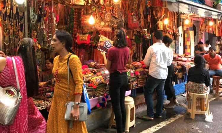 Janpath Market, Delhi: Timings, Nearest Metro & Things to Do